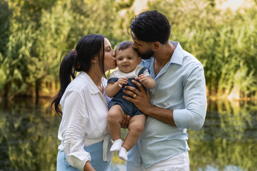 Ein Familien Fotoshooting im Park.